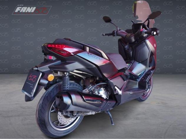 YAMAHA X-MAX 300 Tech Max - Foto 3