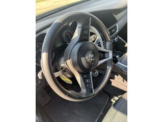 Auto alfa Romeo Giulia