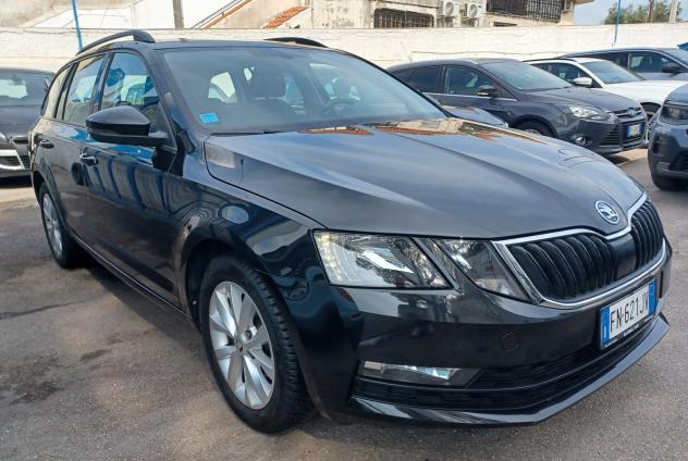 Skoda Octavia 1.6 TDI 115 CV Executive ANNO 2018 - Foto 2
