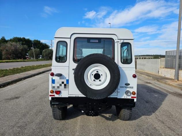 LAND ROVER Defender 90 2.2 TD4 Station Wagon N1 rif. 23997441 - Foto 6