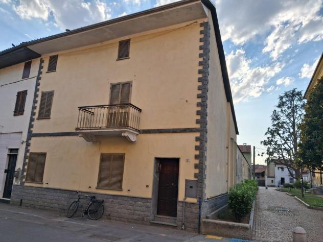 Casa abitabile o piccolo studio per per professionisti. L' immobile è in buono stato e subito abitabile composto al piano terra da un ingresso che fa - Foto 3