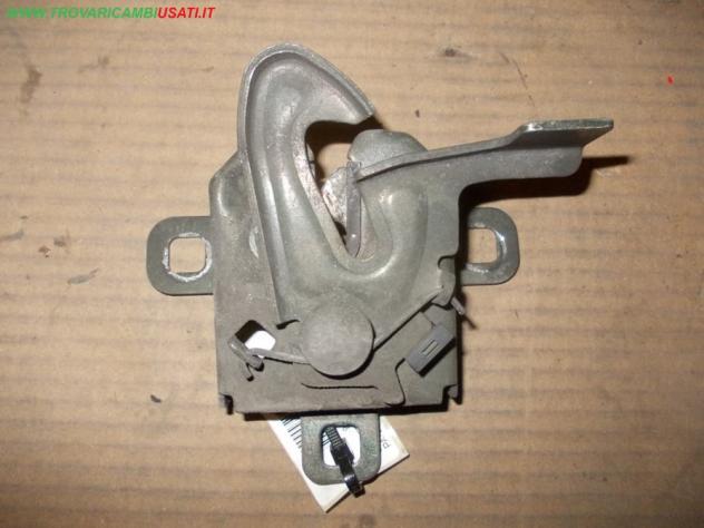 SERRATURA COFANO ANT. FIAT PANDA (169-2Q/3U/0X)  Carrozzeria  Lamierati esterni  Cofano  Serratura cofano FIAT - PANDA - 01-09-2003 - 01-12-2011