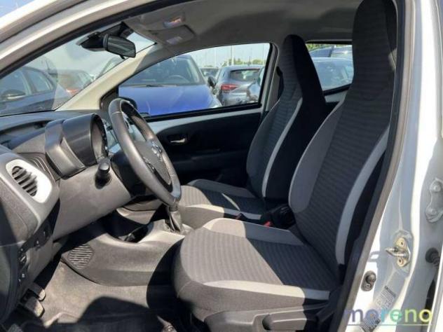TOYOTA Aygo 1.0 72 CV x-play rif. 19121110 - Foto 8