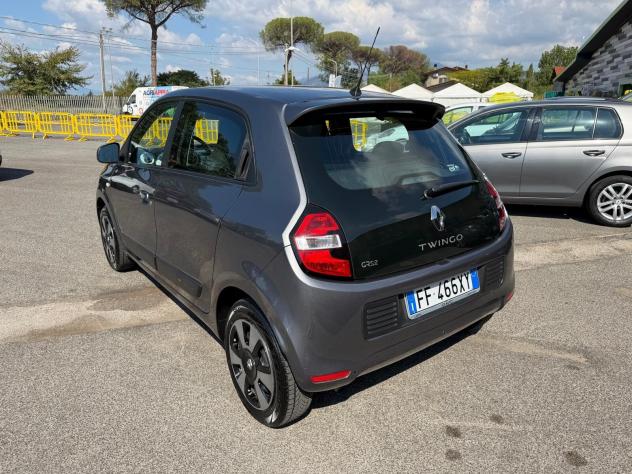 Renault Twingo 1.0 SCE BENZ 69CV S&S LOVELY 2016 - Foto 4