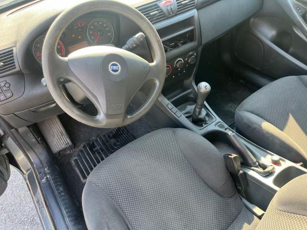 Fiat Stilo 1.9 JTD 3P 100 CV - Foto 9