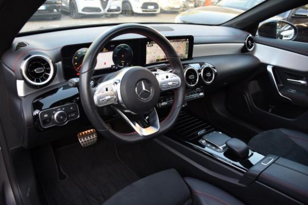 MERCEDES-BENZ CLA 180 Automatic Shooting Brake Premium *TETTO*19"*LED* rif. 24079132 - Foto 7