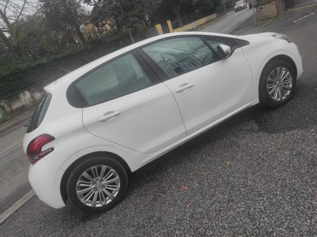 Peugeot 208 BlueHDi 75 5 porte Active - Foto 7