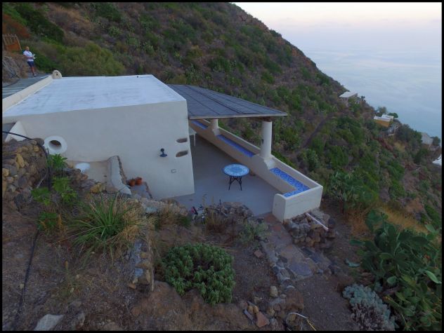 Alicudi, Isole Eolie, casa indipendente di mq. 66, con terreno perimetrale di pe - Foto 3