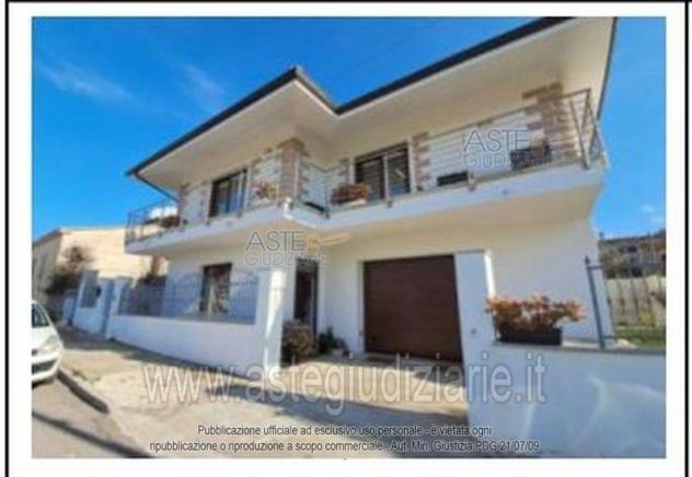 IMMOBILI-IMMOBILE RESIDENZIALE-Via Milano 13