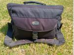 Borsa fotografica Lowepro modello Nova 200 AW