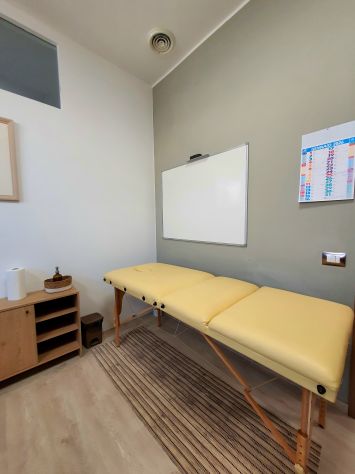 Stanza ad uso ufficio o studio per fisioterapisti, massaggiatori, nutrizionisti - Foto 3