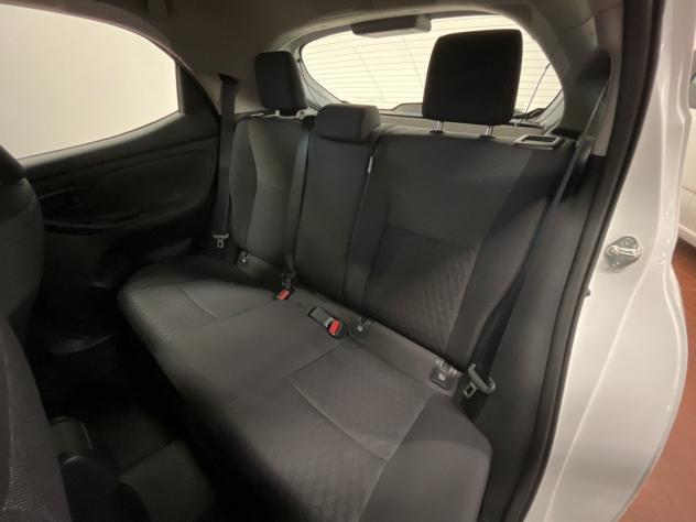 Toyota Yaris Hybrid Trend - Foto 10