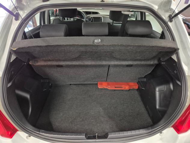 Toyota Yaris 1.0 5 porte Active - Foto 9