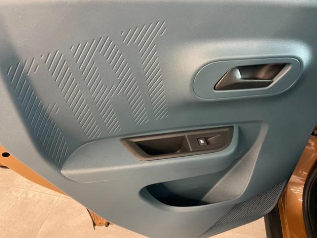 FIAT Grande Panda 1.2 Hybrid 110 CV Icon KM0 MY26 rif. 23873801 - Foto 9