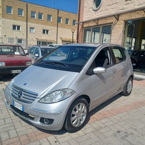 AUTOMATICA NEOPATENTATI CLASSE A 2.0 TDI - Foto 2