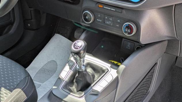 FORD Kuga 1.5d 120cv rif. 24011001 - Foto 8