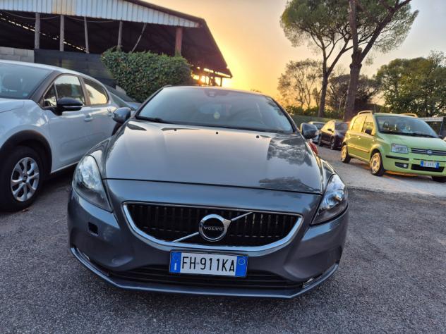 Volvo V40 D2 R-design Momentum soli 60 mila km