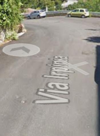 Immobile in asta di 210 m² con più di 5 locali in vendita a San Nicola Baronia - Foto 2