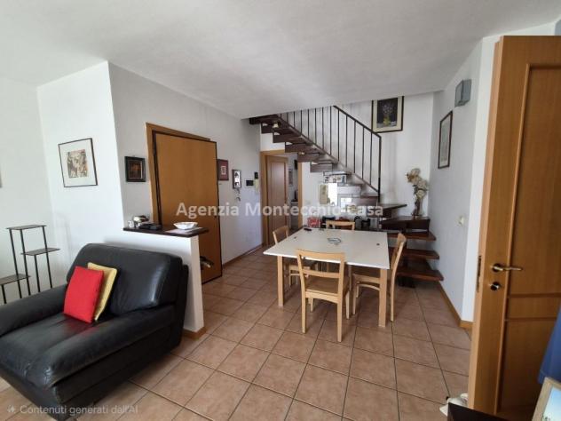 Appartamento con mansarda, 51 mq di terrazzi garage e piscina - Foto 6