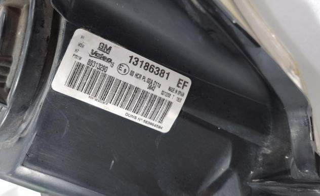 FARO ANTERIORE SINISTRO OPEL Corsa D 5P 1° Serie 13186381 (06) - Foto 13