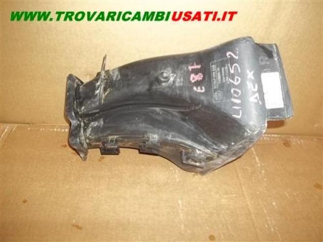 CONVOGLIATORE ARIA LAT.D.PARAURTI ANT. BMW Serie 1 E87 5 porte  Raffreddamento  Termico  Raffredamento  Convogliatore ar BMW - Serie 1 E87 5 porte - 0