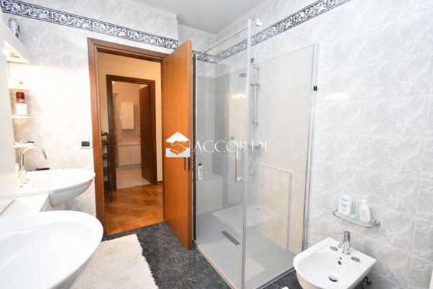 APPARTAMENTO di 5 vani e di 141 mq (CONEGLIANO) rif. SM63 - Foto 15