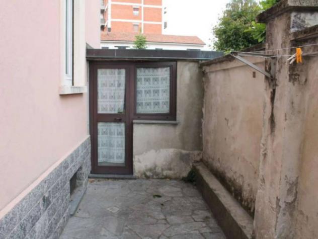 Immobile in asta di 303 m² con più di 5 locali e box auto doppio in vendita a Gallarate - Foto 9