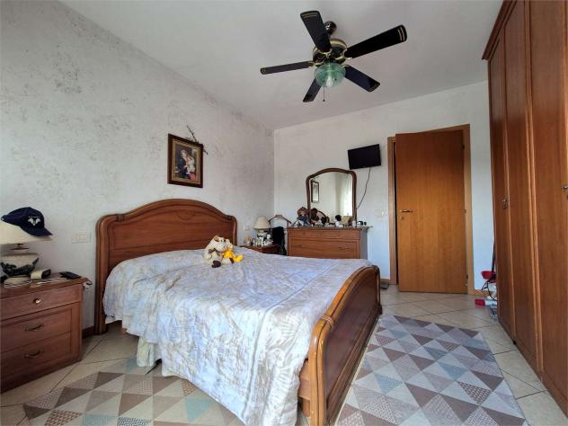 V005483 - Recente appartamento su due livelli con terrazzo solarium e doppi garage - Foto 6
