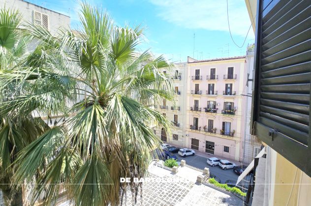 Quadrivani in Via Regina Elena nei pressi di Via Di Palma - Foto 9