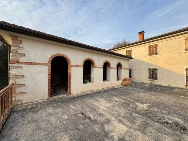 RUSTICO DA RISTRUTTURARE - Foto 2