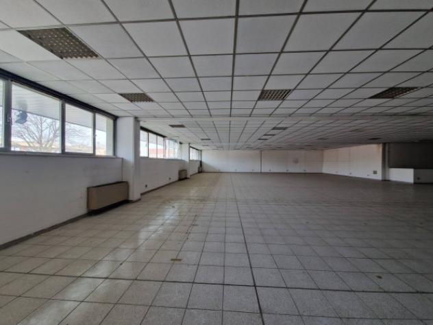 Immobile di 1052 m² con più di 5 locali in vendita a Novate Milanese - Foto 12