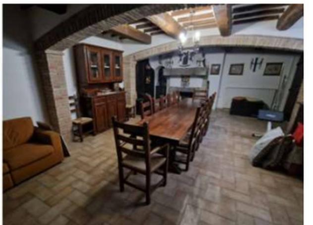 Immobile in asta di 309 m² con più di 5 locali e box auto in vendita a Gualdo Tadino - Foto 5