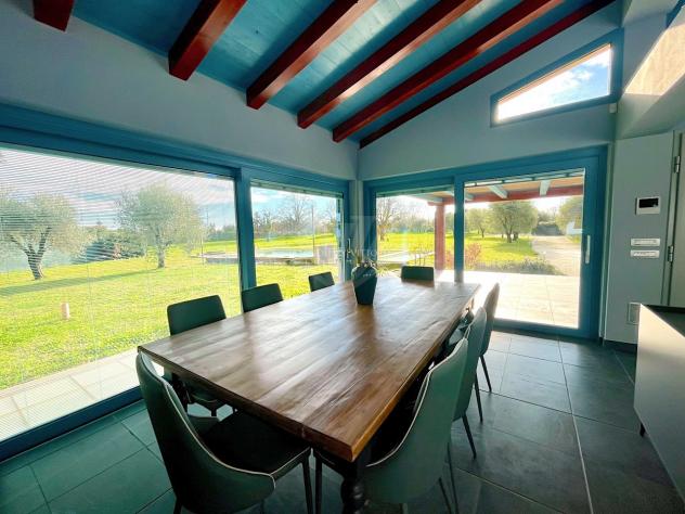 VILLA di 13 vani e di 210 mq (PIETRASANTA) rif. 1542 - Foto 4