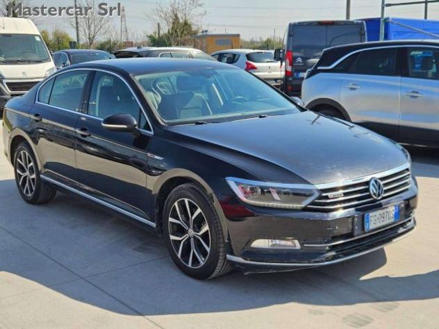 VOLKSWAGEN Passat Berlina 2.0 tdi Executive 4motion 190cv dsg FS097D rif. 24012942 - Foto 9