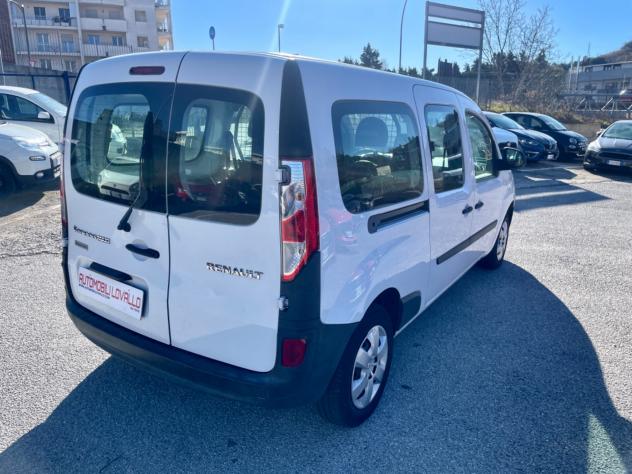 Renault Kangoo MAXI dCi 115CV AUTOCARRO 4 POSTI - Foto 6