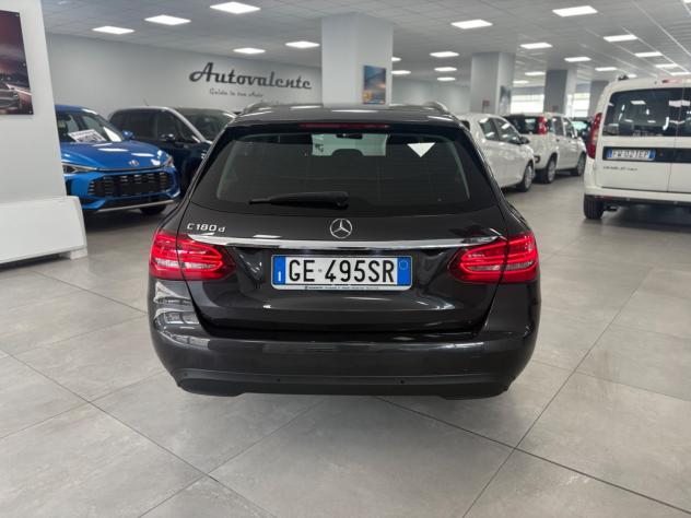 Mercedes C180 Sport 1.6 TDI 122cv 2021 km 134000 - Foto 4