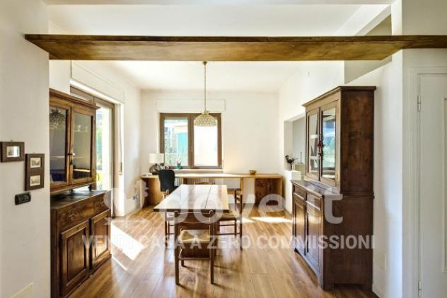Villa di 250 m² con più di 5 locali e posto auto in vendita a Varese - Foto 9