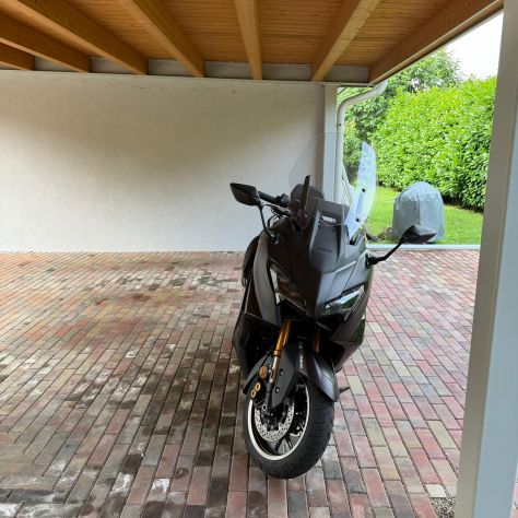 Yamaha TMAX 560 2025 – 1.200 km - Foto 2
