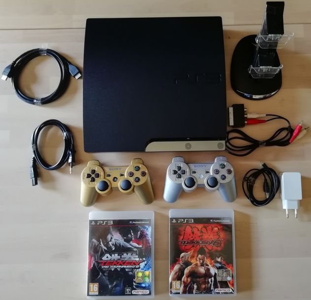 Videogioco console Sony Play Station 3 e 2 giochi