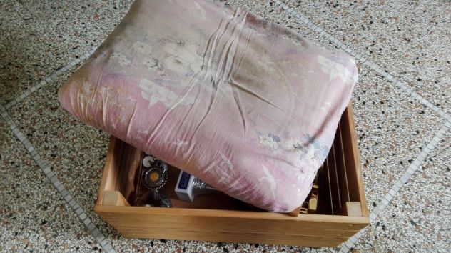 POGGIAPIEDI E PORTAOGGETTI IKEA CON CUSCINO- - Foto 2
