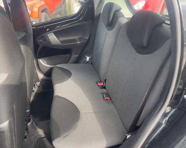 Toyota Aygo 1.0 12V VVT-i 5 porte Lounge Connect - Foto 9