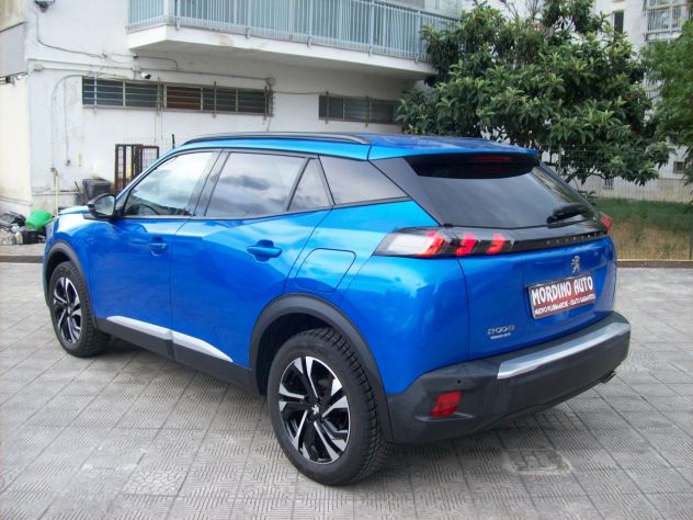 Peugeot 2008 1.5 BlueHDi 130CV S&S EAT8 Allure - Foto 2