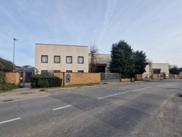 Immobile di 3320 m² con più di 5 locali in vendita a Santo Stefano Ticino