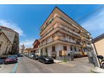 Quadrilocale in vendita a Aci Catena