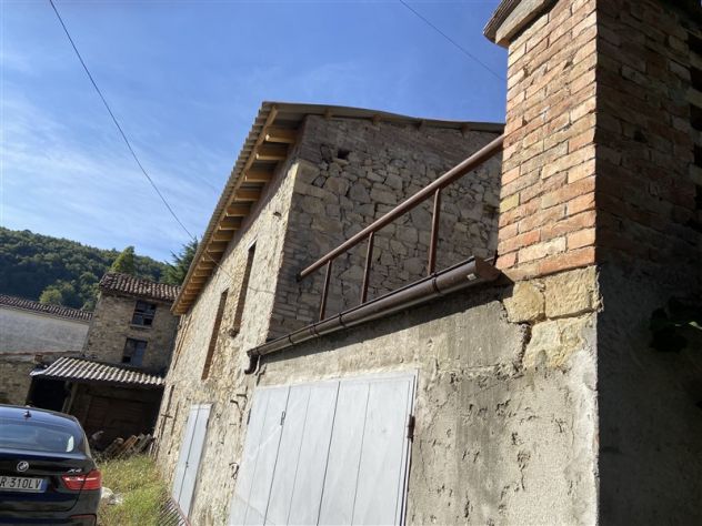 Rustico indipendente con fienile/stalla e giardino - Foto 7