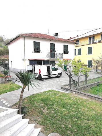 Bifamiliare in vendita a Varese Ligure