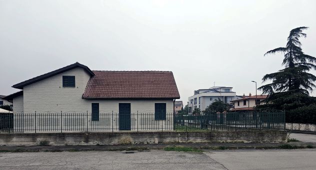 VENDESI VILLA IN IN VIA II TRAVERSA ALDO MORO, 18 – VENOSA - Foto 2