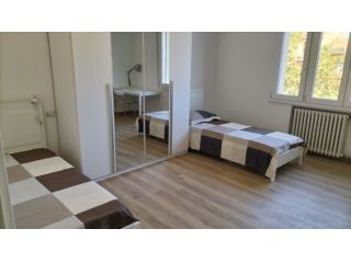 2 posti letto in doppia, Via Ferrarese 71, 10 min