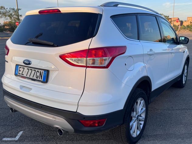 Ford Kuga 2.0 TDCI 150 CV S&S 4WD Powershift Titanium - Foto 6