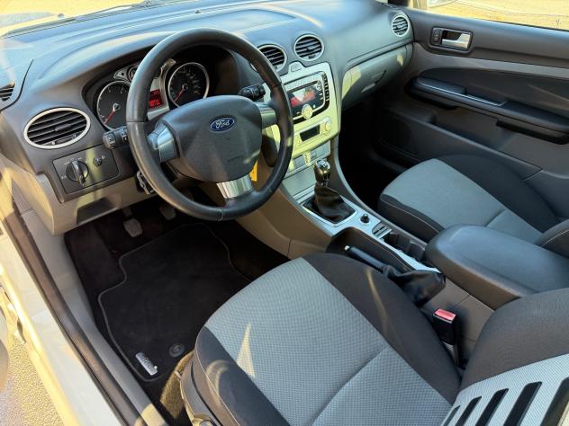 Ford Focus 1.6 tdci Ikon 3p dpf - Foto 9